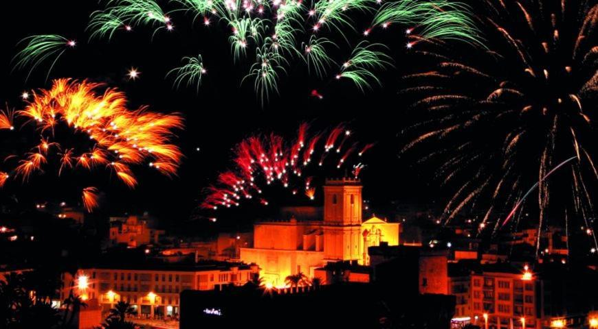 Piso Centro Elche Junto Basilica Daire Dış mekan fotoğraf